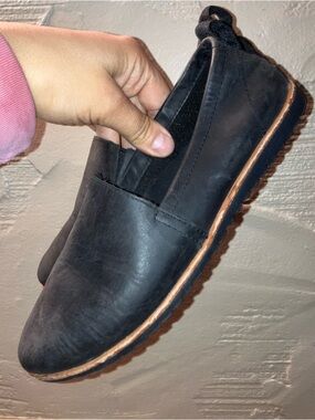 Sorel Black Leather Slip-On Loafers with Tan Trim